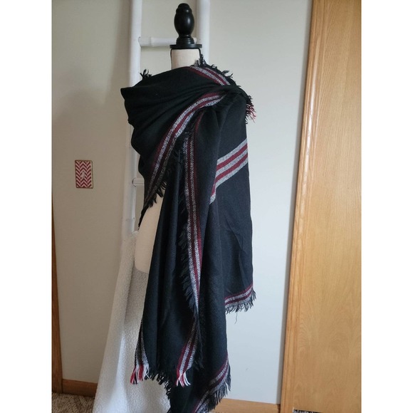 Madden Girl Black and Red Oversized Scarf - Picture 1 of 3